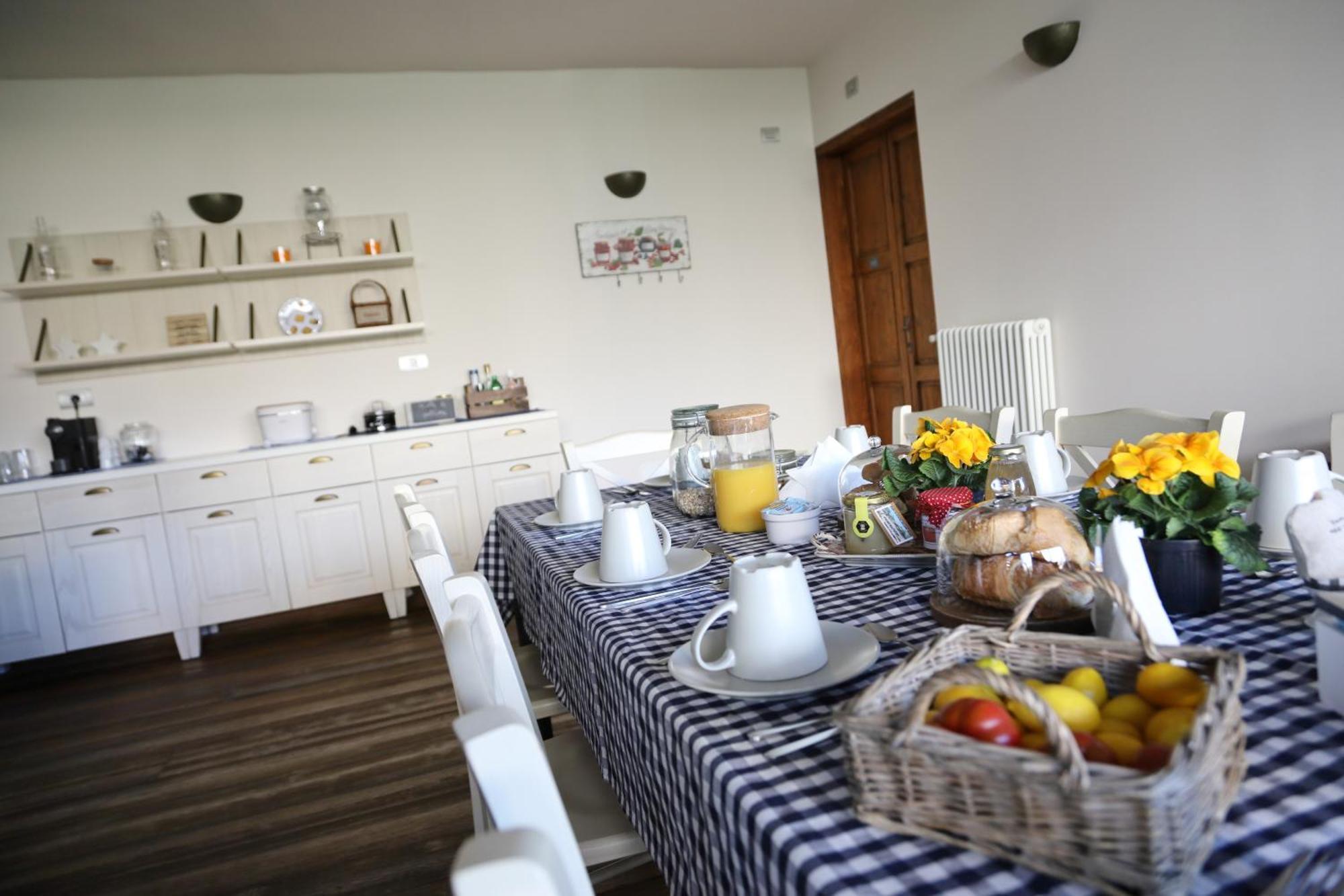 La Corte Di Nonna Gemma - Bed & Breakfast Delebio